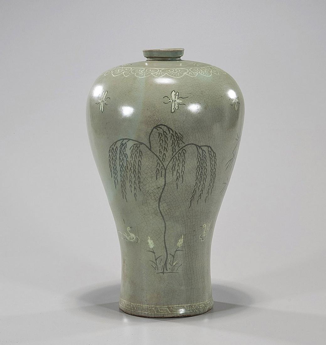 Korean Celadon Glazed Meiping Vase (1 of 5)