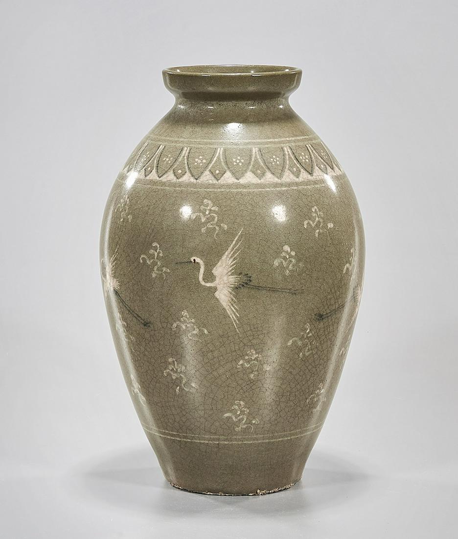 Korean Celadon Glazed Vase (1 of 6)