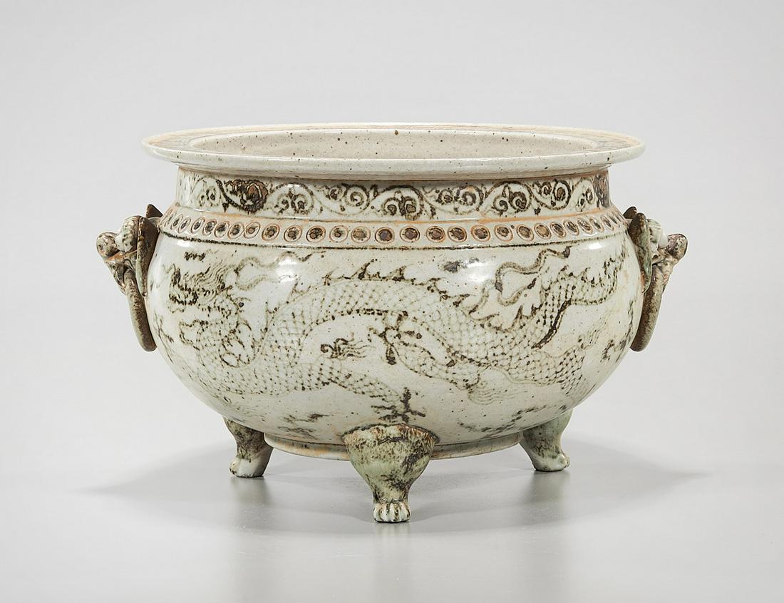 Chinese Glazed Ceramic Tripod Basin (1 of 5)