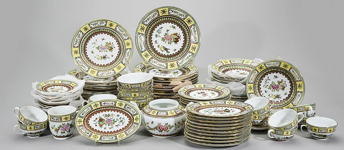 Large Set of Chinese Porcelain Dinnerware: Large set of Chinese porcelain dinnerware; approx. 80 pieces; D: 10" (largest, approx.)