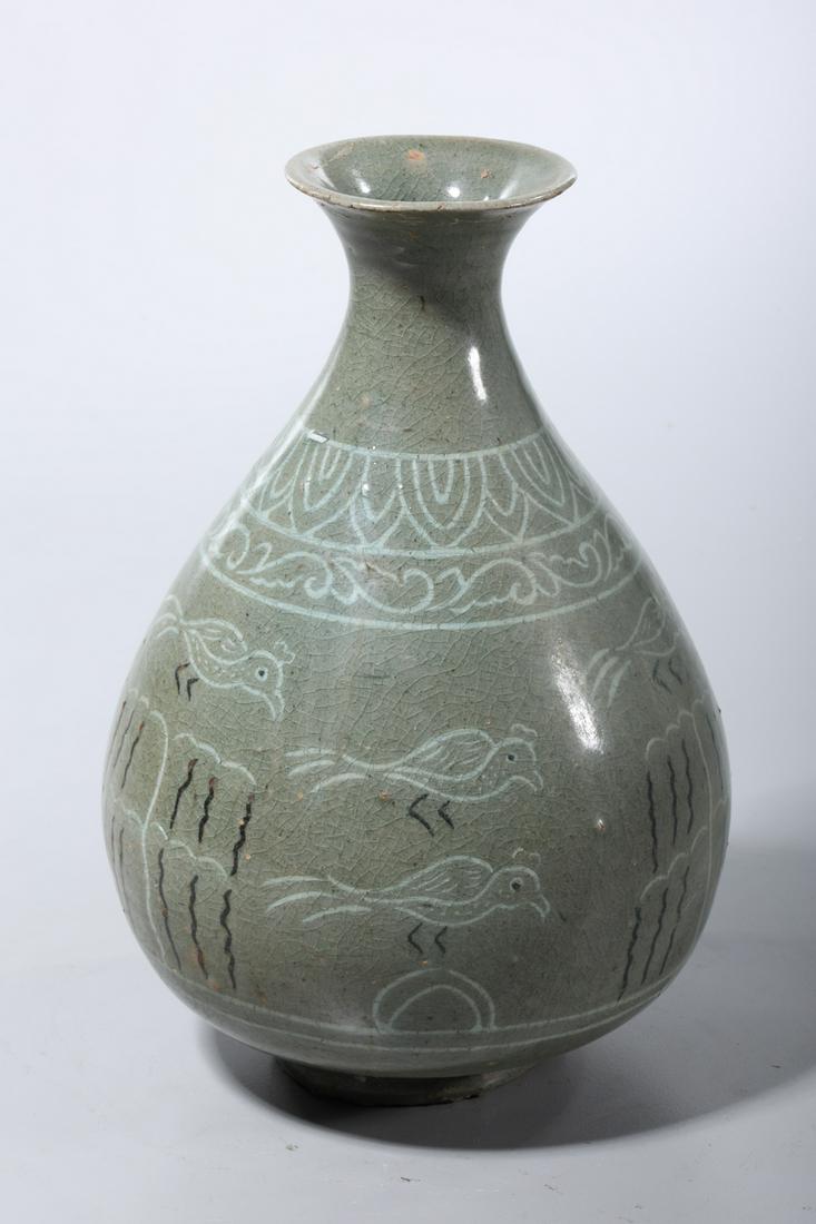 Korean Celadon Glazed Vase (1 of 5)