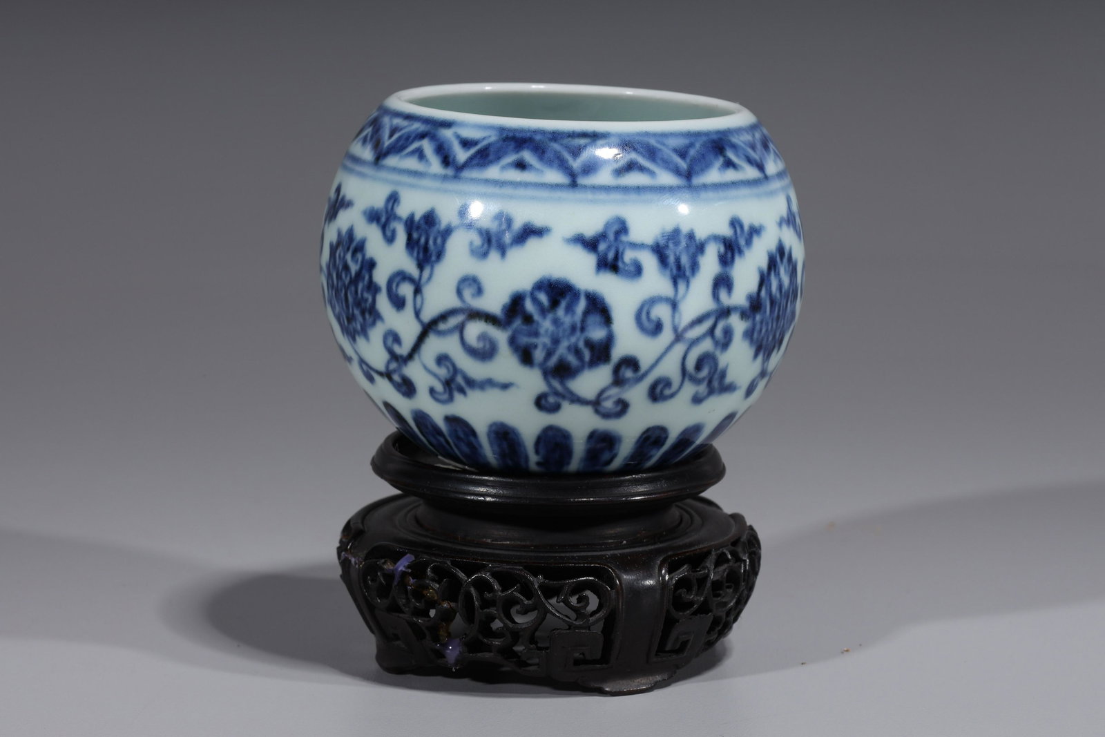 Chinese Blue and White Brush Washer (1 of 4)