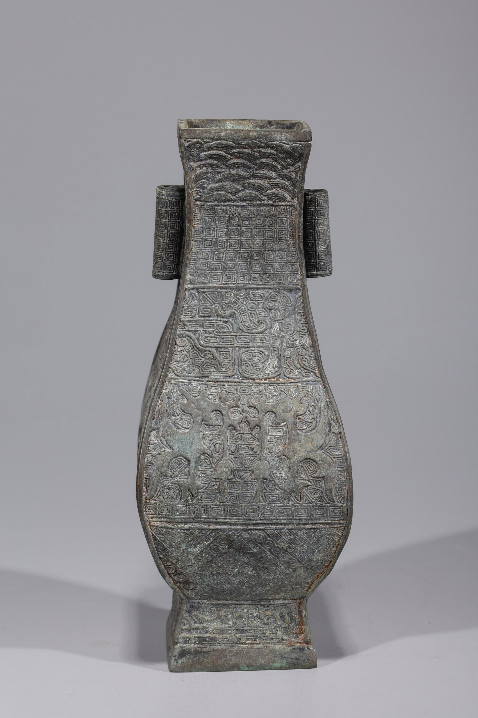 Chinese Bronze Archaistic Vase (1 of 9)