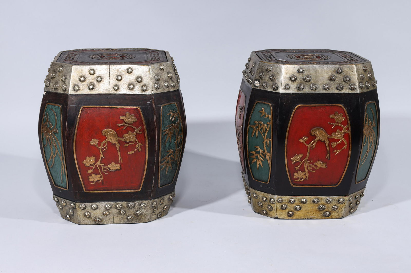 Pair of Chinese Storage Vessels (1 of 8)