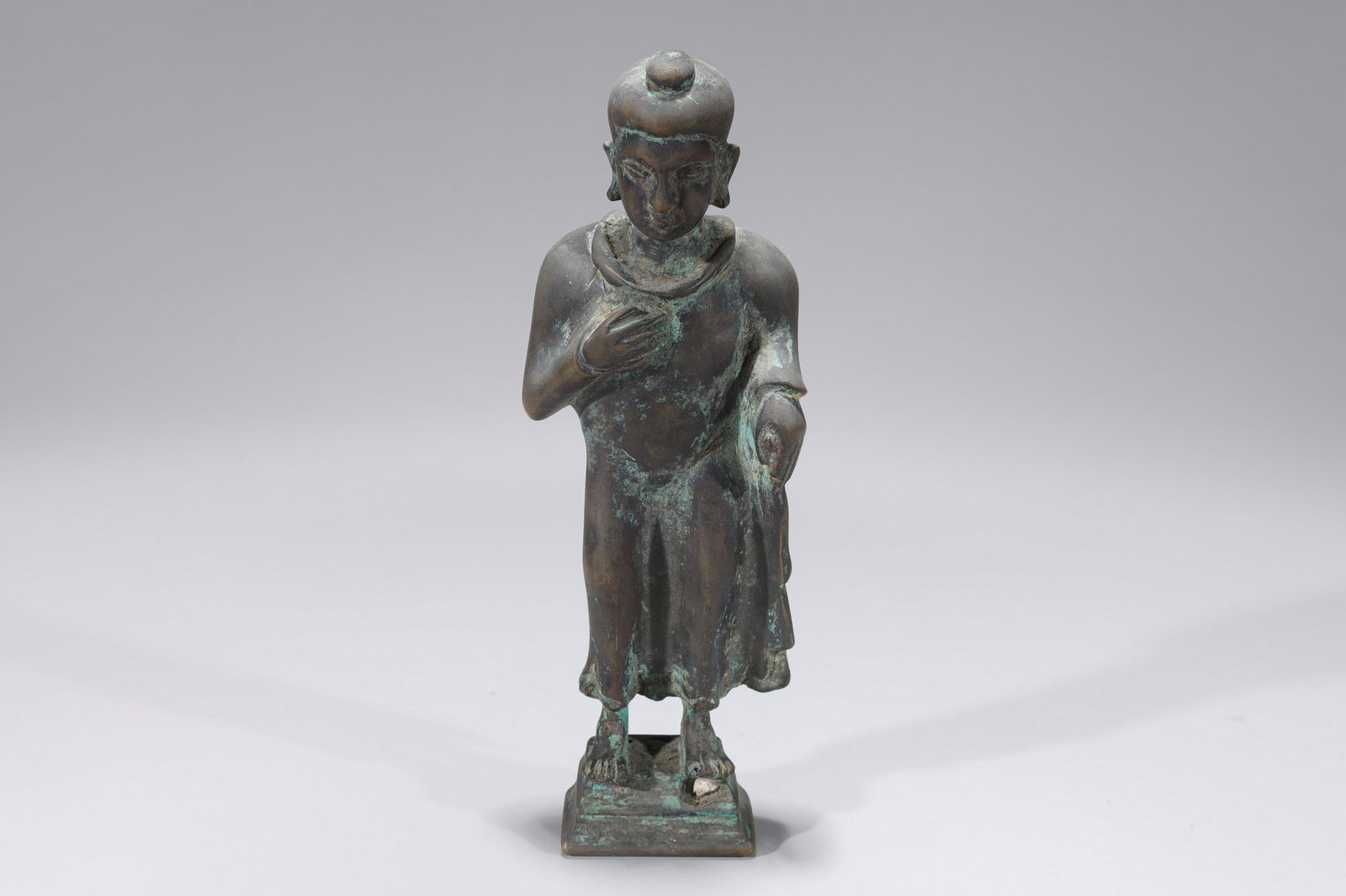 Antique Indian Bronze Standing Figure (1 of 9)