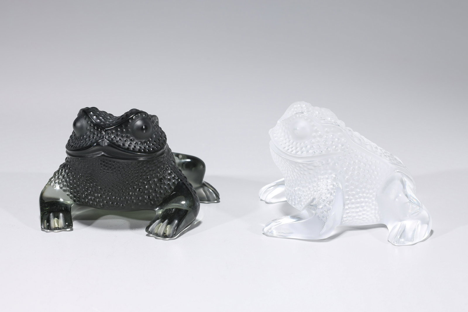 Two Lalique Glass Frogs (1 of 10)