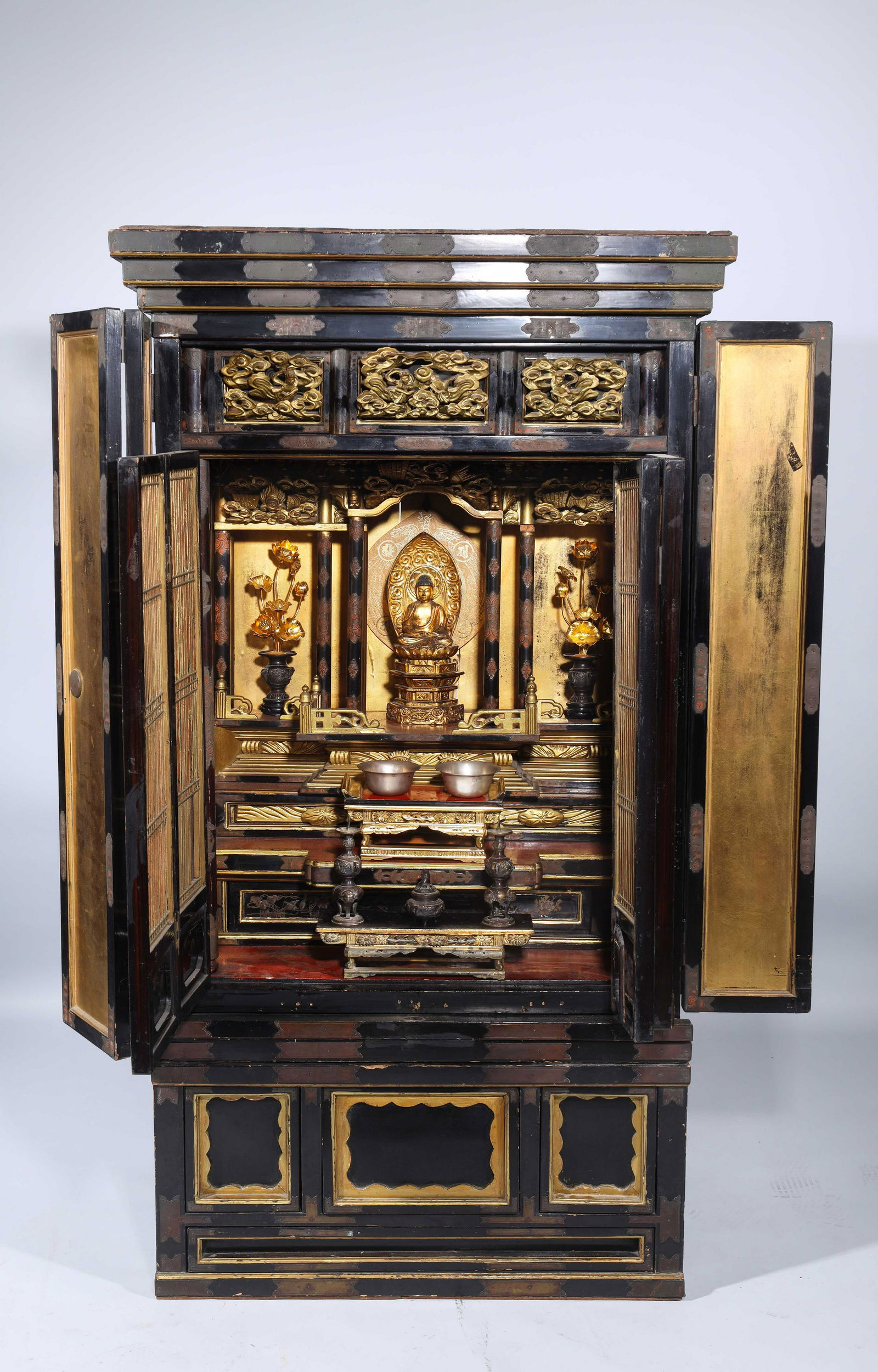 Antique Japanese Butsudan Shrine including scrolls (1 of 6)