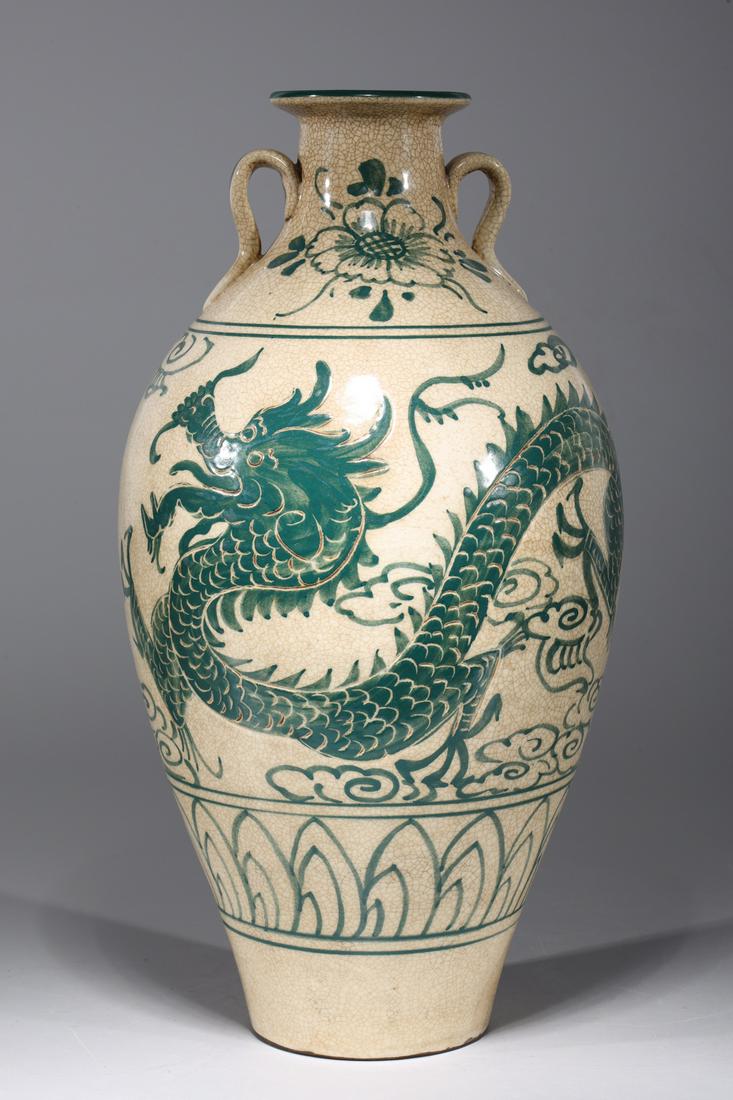 Chinese Cizhou Ware Crackle Glazed Dragon Vase (1 of 10)