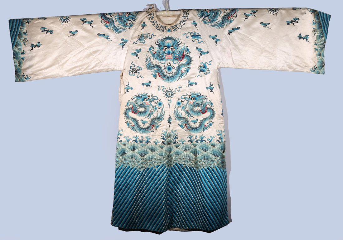 Large Chinese Dragon Robe with Gold Thread (1 of 7)