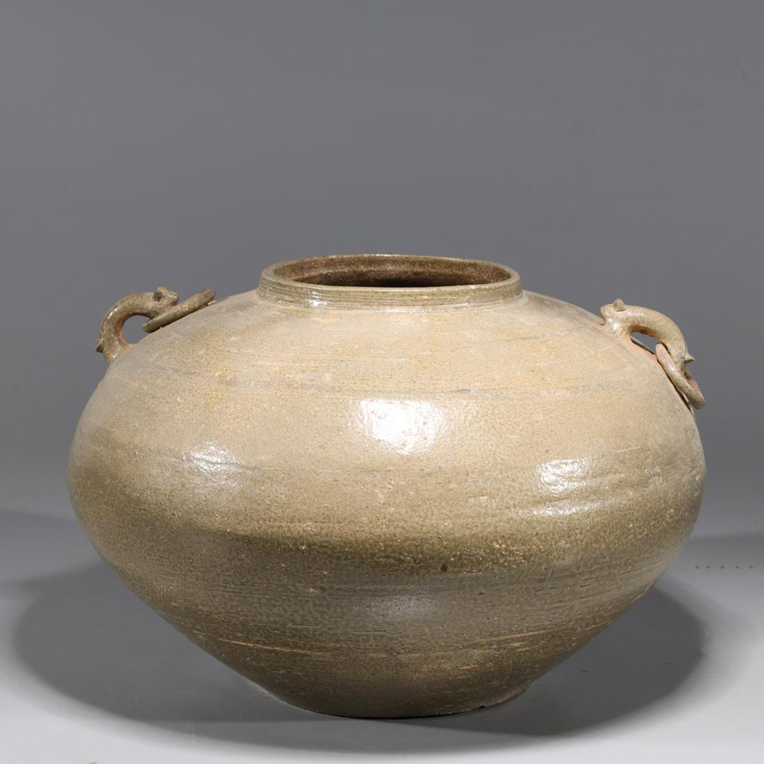 Large Chinese Early Style Ceramic Vessel (1 of 6)