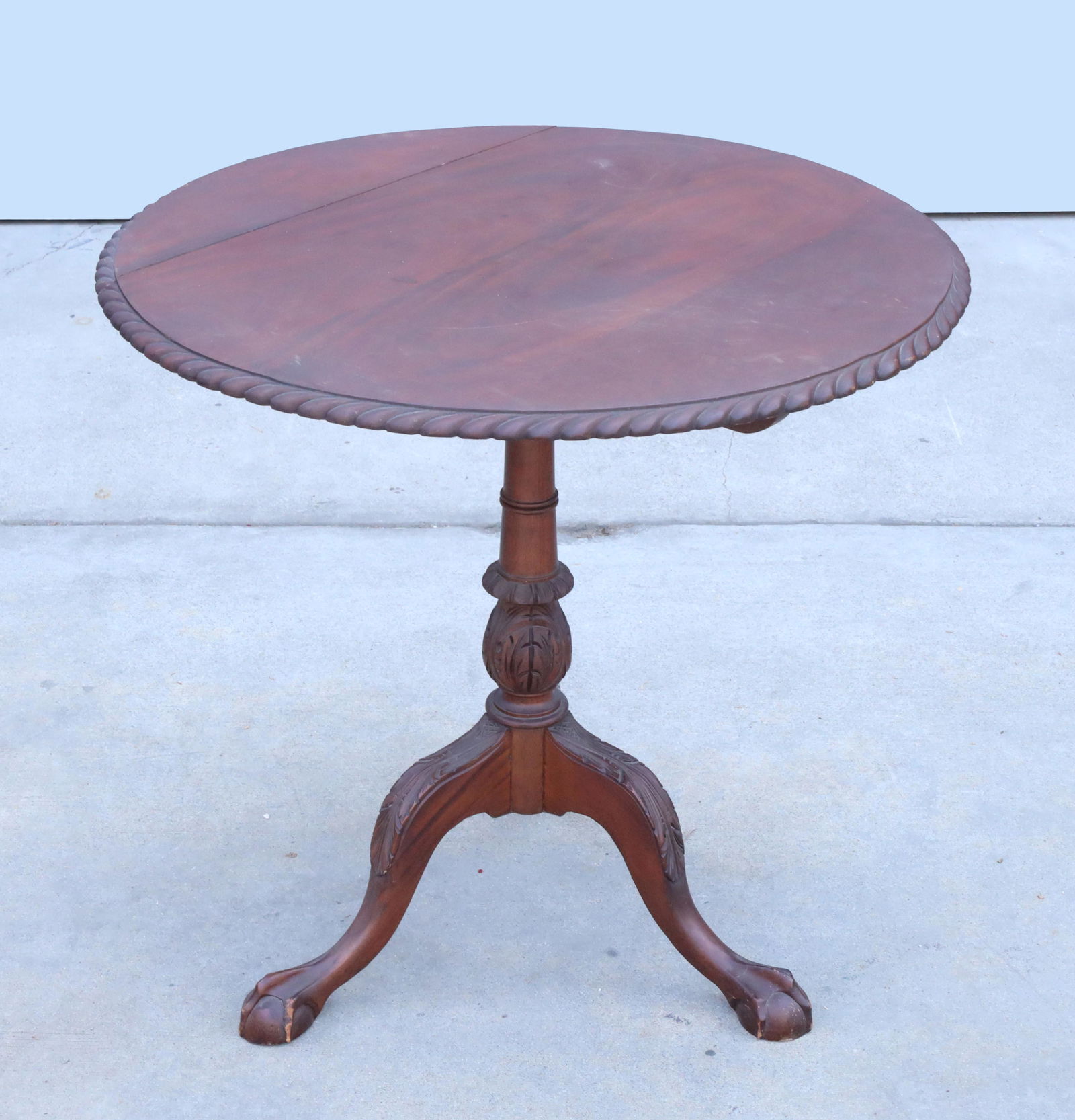 Vintage American Flip Top Mahogany Table (1 of 3)