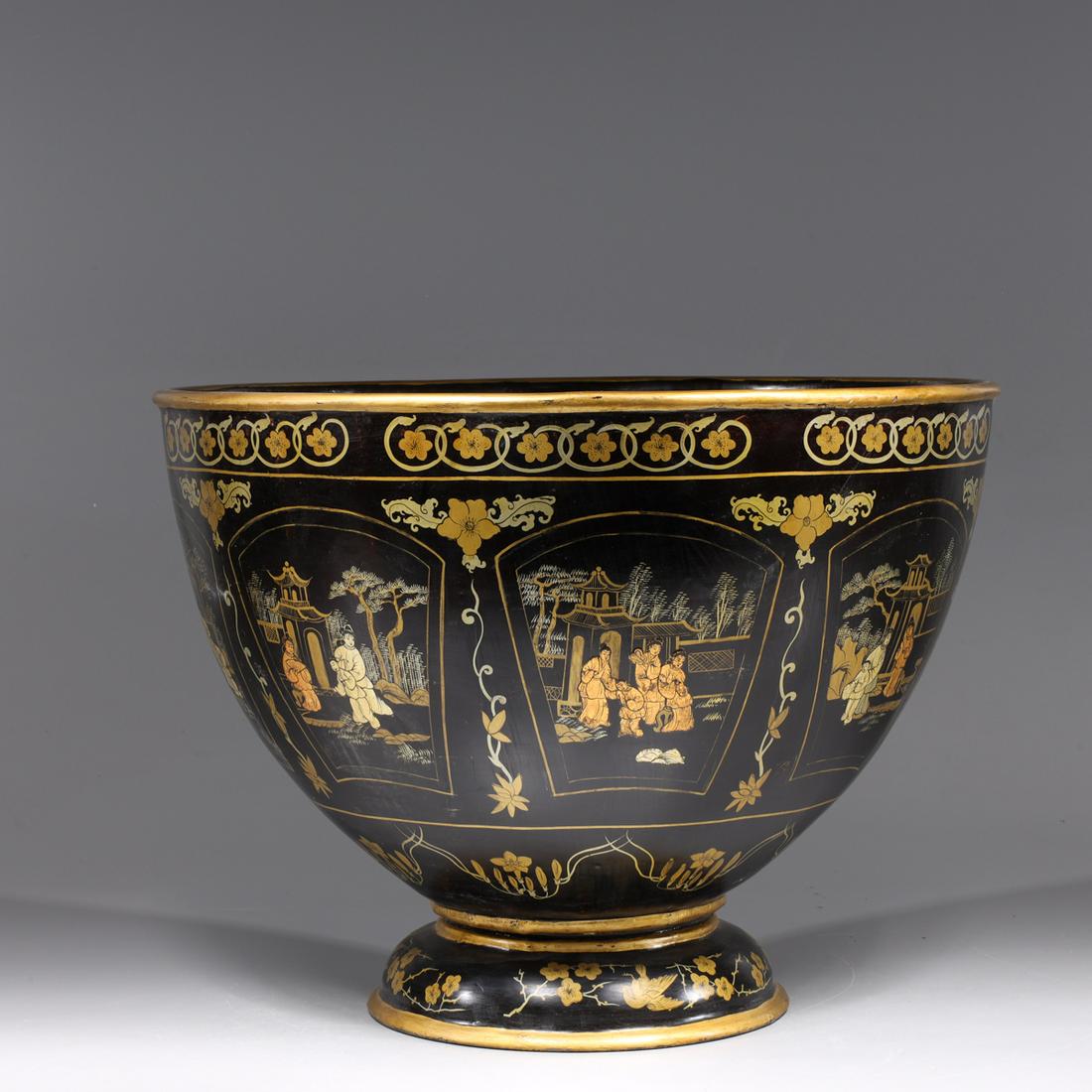 Large Chinese Gilt Lacquer Vessel (1 of 6)