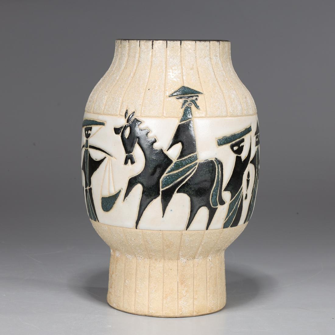 Chinese Ceramic Vase (1 of 8)