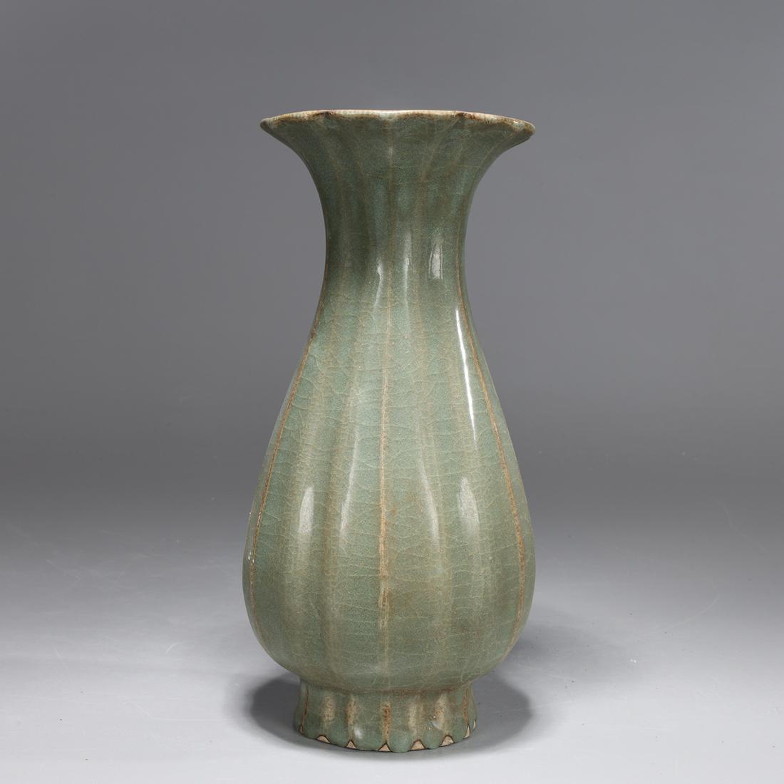 Chinese Celadon Crackle Glazed Vase (1 of 3)