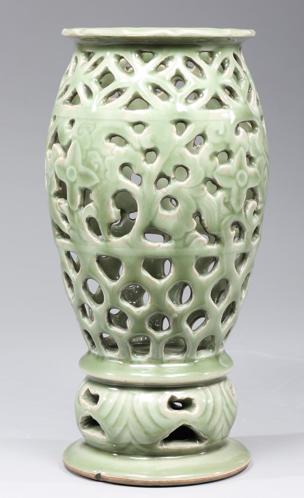 Chinese Celadon Glazed Vase (1 of 5)