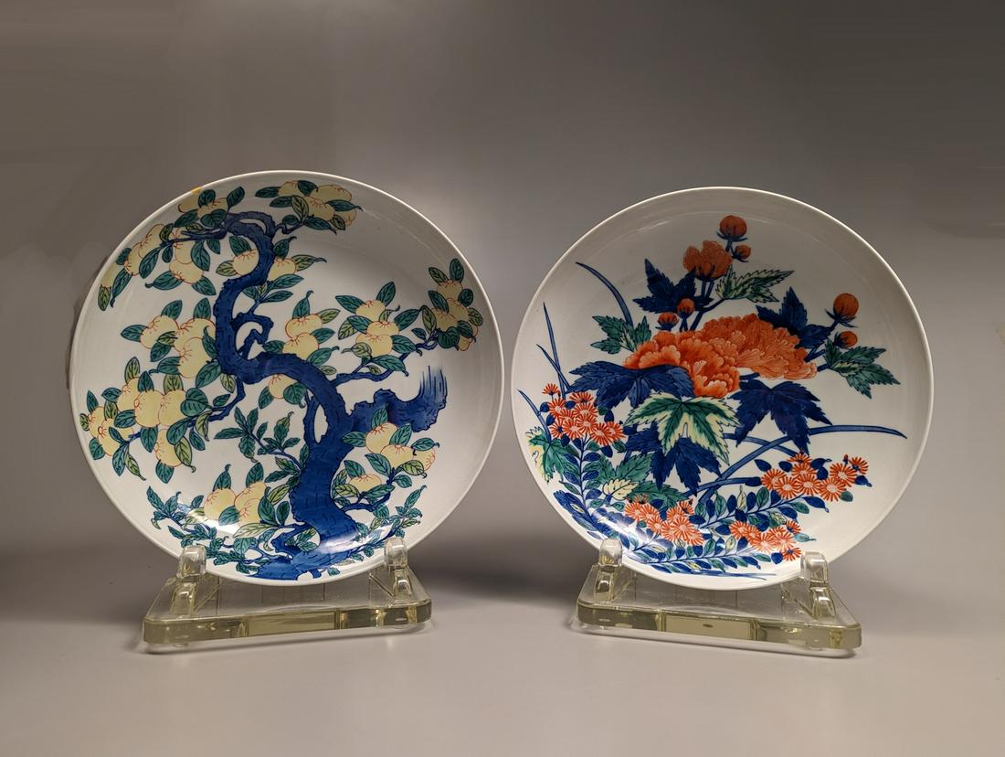 Two Large Japanese Footed Porcelain Dishes (1 of 2)