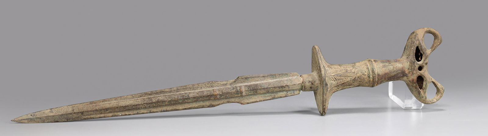 Korean Bronze Soldiers Knife (1 of 3)