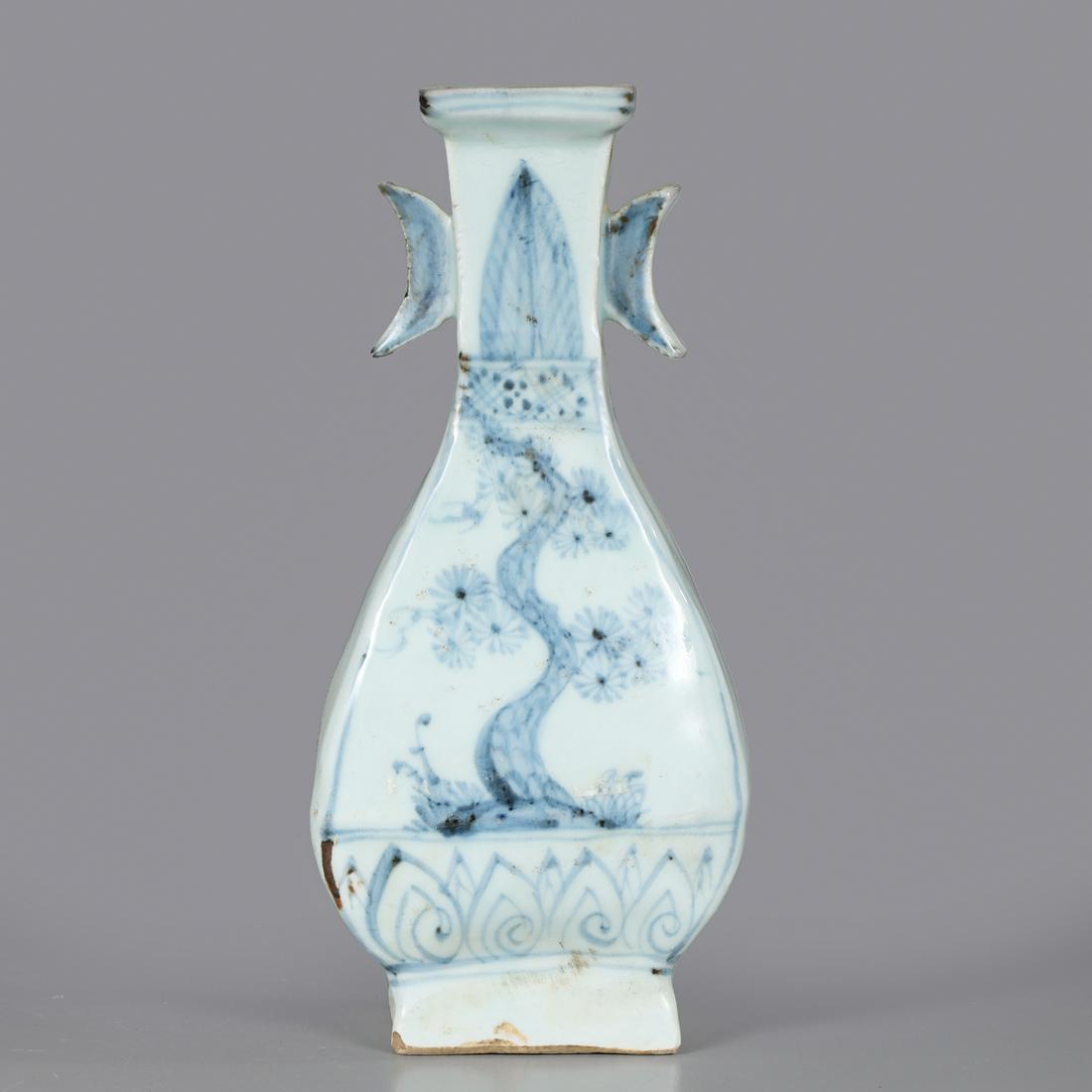 Chinese Blue & White Porcelain Vase (1 of 4)