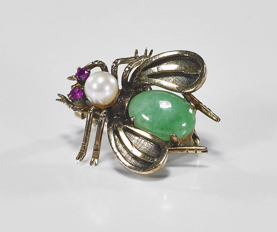 14K Yellow Gold Bee Pin with Jade: 14K Yellow Gold Bee Pin with JadeLadies' 14K yellow gold bee-form pin; set with a green jade cabochon, a pearl and two small round cut rubies; L: 7/8"