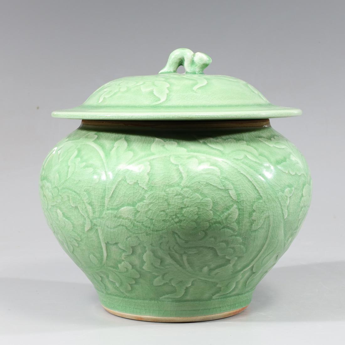Chinese Ceramic Covered Pot (1 of 4)