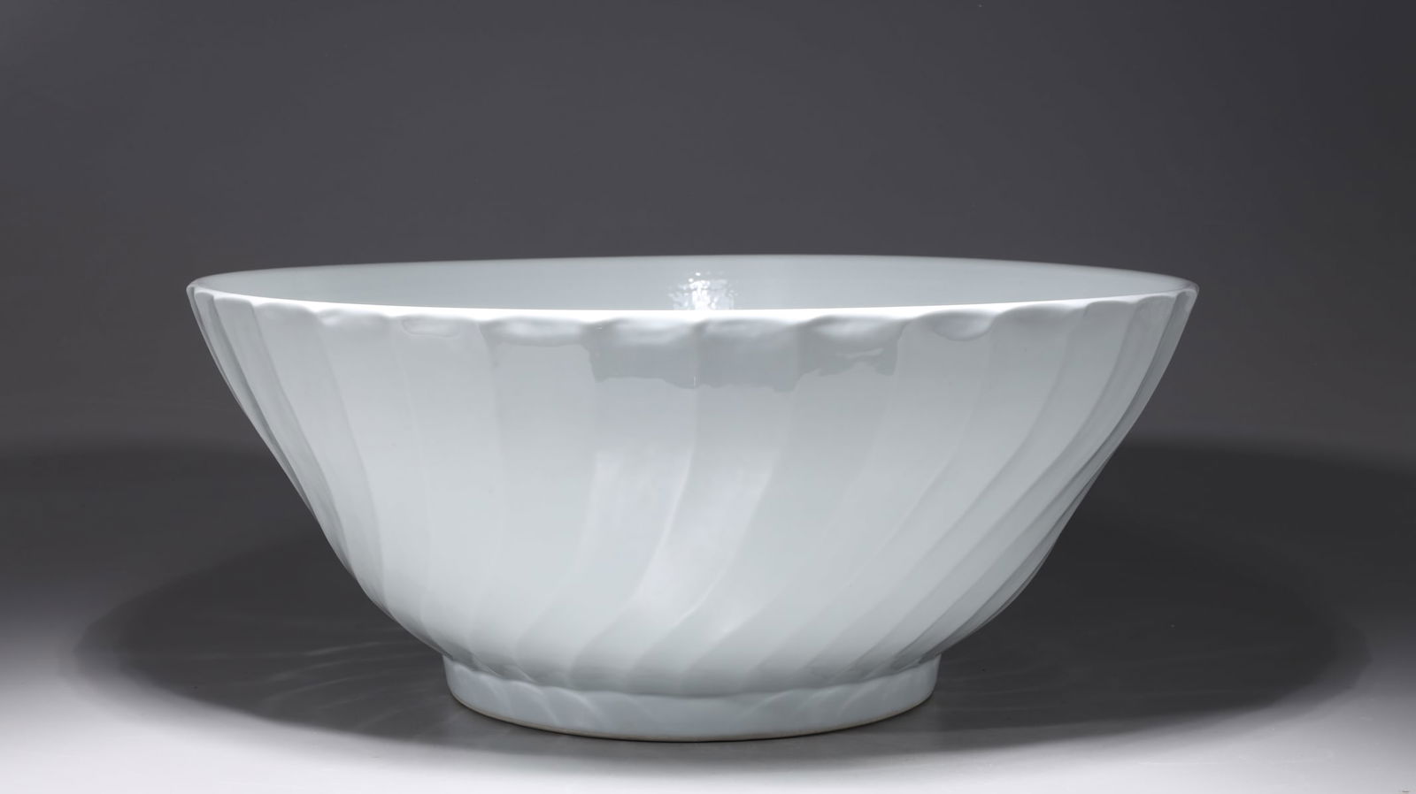Large Chinese White Glazed Porcelain Basin (1 of 4)