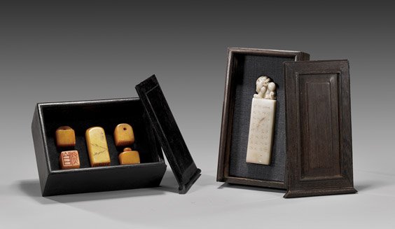 GROUP CHINESE INCISED SOAPSTONE SEALS: 皂石印章 兩組 GROUP CHINESE INCISED SOAPSTONE SEALS Group of Chinese soapstone seals; each in fitted wood box: set of 5 yellow ones, the center one signed; together