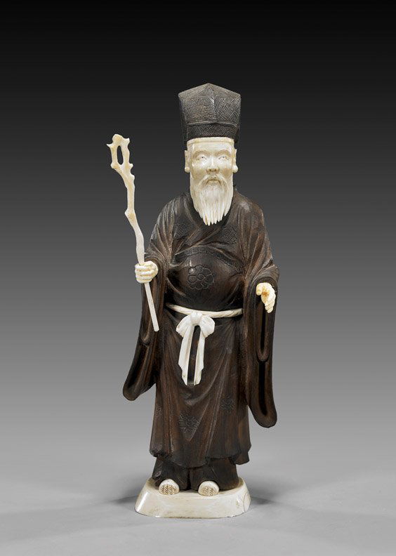 ANTIQUE WOOD & IVORY OKIMONO: Sage: 日本象牙雕老者擺件 ANTIQUE WOOD & IVORY OKIMONO: SageCharming and antique, Japanese sectional wood and ivory okimono; of a bearded sage or priest