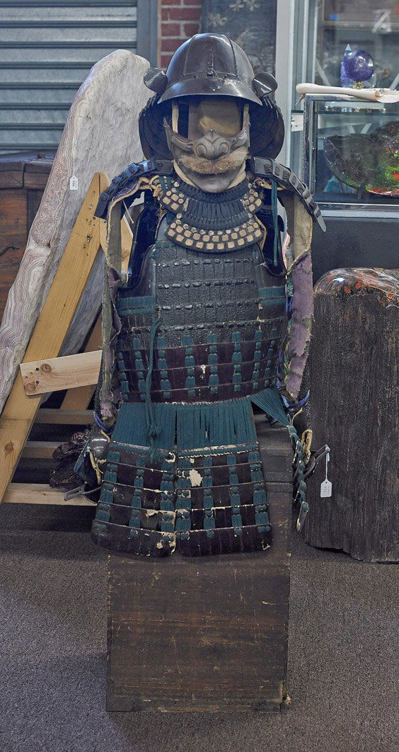 Antique Japanese Samurai Armour Set: Antique Japanese Samurai Armour SetAntique Japanese Samurai armor with helmet, mempo and other fittings (typical wear and flaws, no finial to helmet); H: 40 1/2", wood box and stand