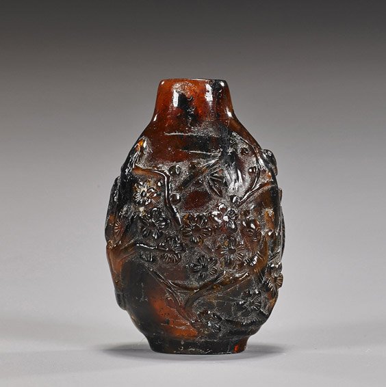 Chinese Carved Amber Snuff Bottle