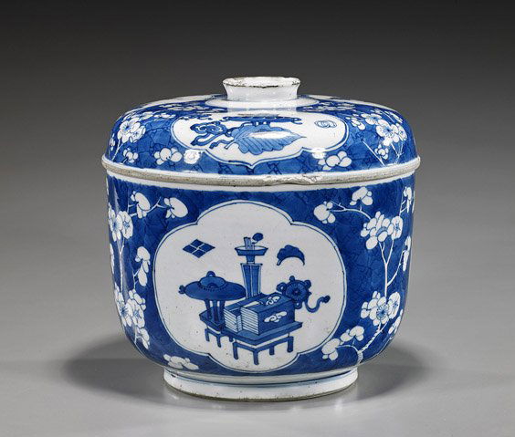 Antique Chinese Blue & White Porcelain Vessel: Antique Chinese Blue & White Porcelain VesselAntique Chinese, Kangxi Period blue and white porcelain vessel: semi-cylindrical with rounded base and cover, hawthorne pattern background with quatrefoil