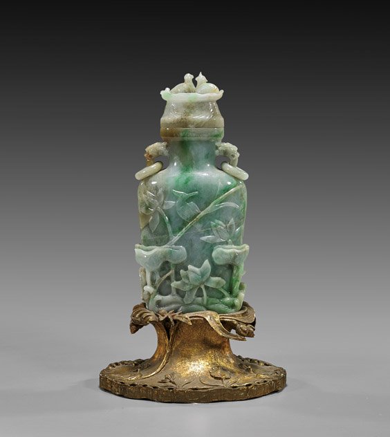 ANTIQUE CARVED JADEITE VASE/LAMP