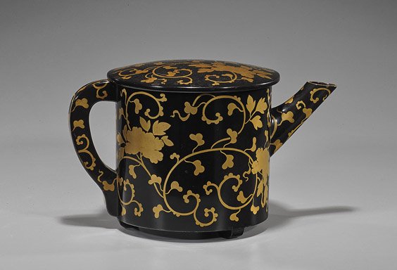 Antique Japanese Large Lacquer Teapot: Antique Japanese Large Lacquer Teapot Antique Japanese, large lacquered teapot and cover; of cylindrical form with allover gilt flowers and scrolling foliage, Edo Period; L: 13 1/2"