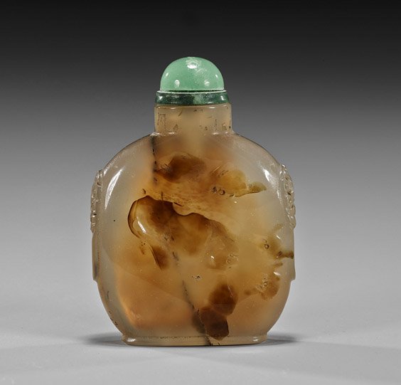 Chinese Carved Shadow Agate Snuff Bottle: Chinese Carved Shadow Agate Snuff Bottle Well hollowed, Chinese translucent shadow agate snuff bottle; with low relief design of bats and double gourd, quartzite stopper; H: 3"