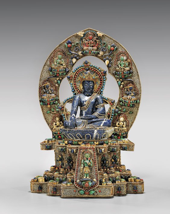 NEPALESE CARVED LAPIS LAZULI BUDDHA: 青金石雕菩薩坐像 NEPALESE CARVED LAPIS LAZULI BUDDHA Highly unusual, Nepalese carved lapis lazuli Buddha; seated in lotus position with hands in bhumisp