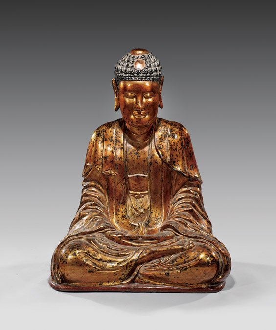 ANTIQUE VIETNAMESE LACQUERED WOOD BUDDHA: 木加漆菩薩坐像 ANTIQUE VIETNAMESE LACQUERED WOOD BUDDHA Large and heavy, antique Vietnamese gold lacquered, coppery-colored gilt and carved wood figure; of a 
