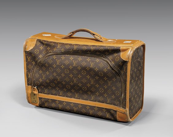 VINTAGE LOUIS VUITTON TRAVEL LUGGAGE CASE: 路易威登皮箱 VINTAGE LOUIS VUITTON TRAVEL LUGGAGE CASE Vintage Louis Vuitton luggage case; signature Monogram Canvas, the zipper pulls marked "Talon" and with nub m