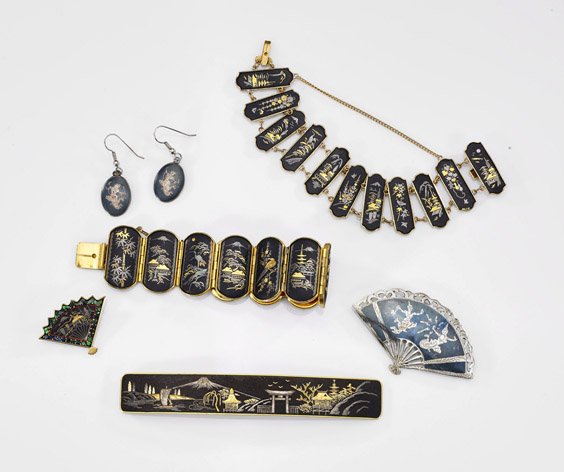 Japanese & Thai Damascene Jewelry: Japanese & Thai Damascene Jewelry Group of damascene jewelry pieces: Japanese gilt backing set of two bracelets, large hair pin and fan brooch of temples and shrines; together with old Thai silver fan