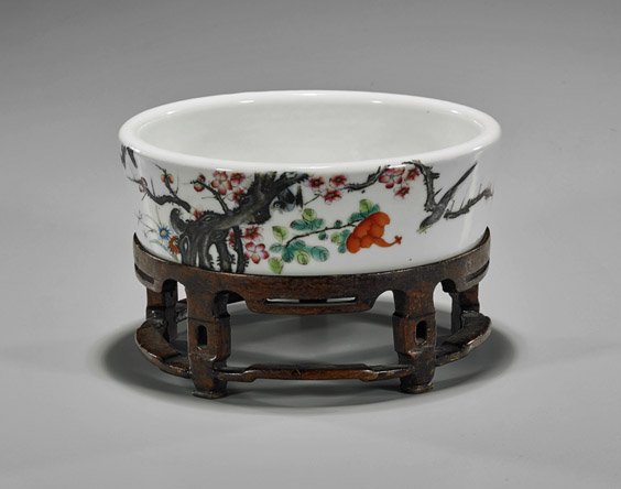 Chinese Famille Rose Brushwasher (1 of 3)