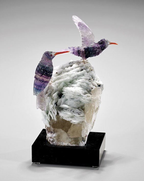 FLUORITE HUMMINGBIRD CARVING ON ALBITE (1 of 1)
