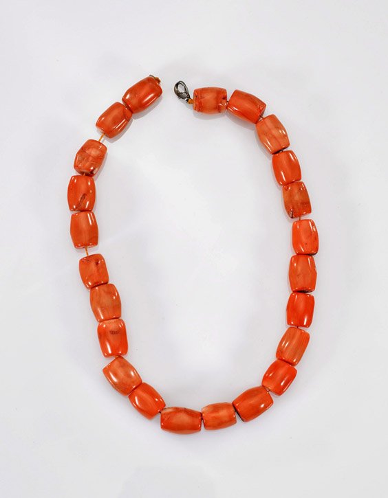 Chinese Coral Bead Choker (1 of 1)