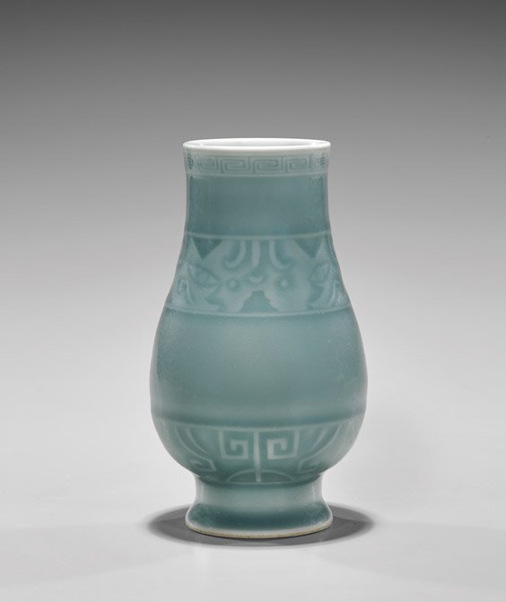 YONGZHENG CELADON PORCELAIN VASE (1 of 3)