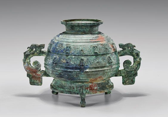 LARGE BRONZE COVERED GUI VESSEL (1 of 2)