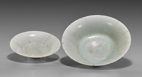 Pair Chinese Yingqing-Type Bowls (1 of 1)