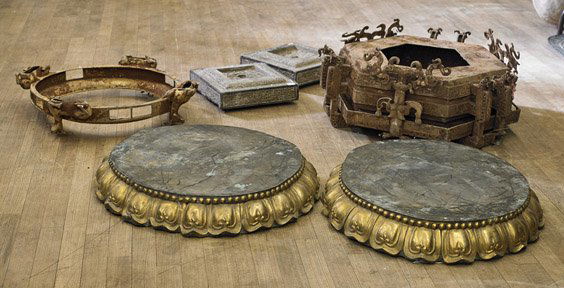 Six Large & Heavy Display Bases/Stands (1 of 1)