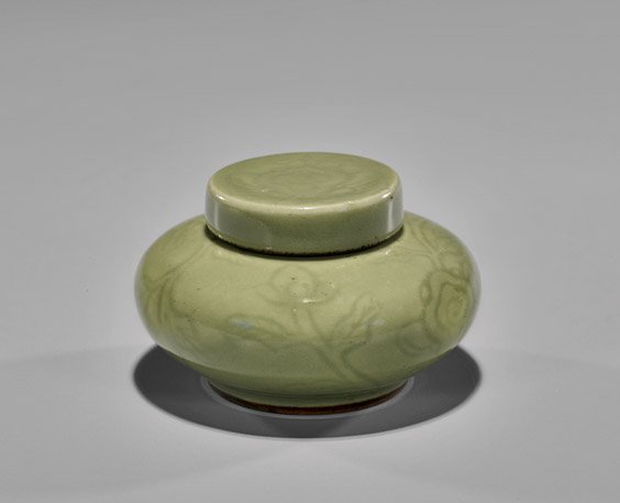 ANTIQUE CELADON GLAZED COVERED JARLET (1 of 3)