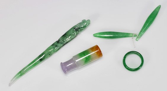 Nine Chinese Items: Carvings & Jewelry (1 of 2)