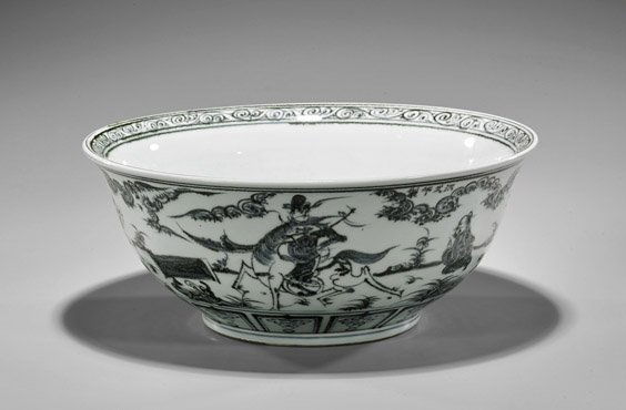 Large Yuan-Style Blue & White Porcelain Bowl (1 of 4)