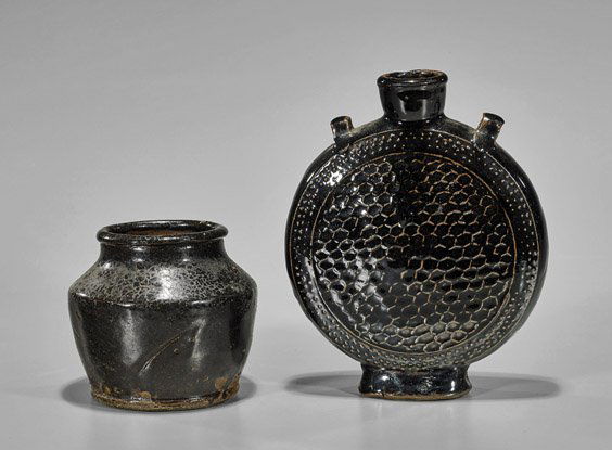 Jin/Liao Moonflask & Brown Glazed Jar (1 of 1)
