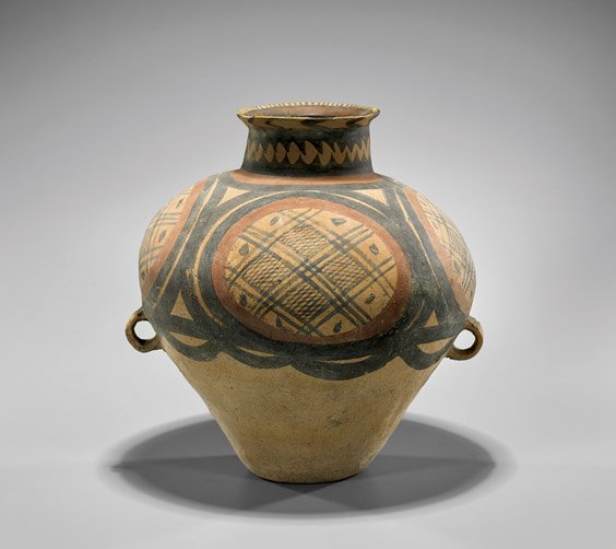 CHINESE NEOLITHIC POTTERY JAR (1 of 3)