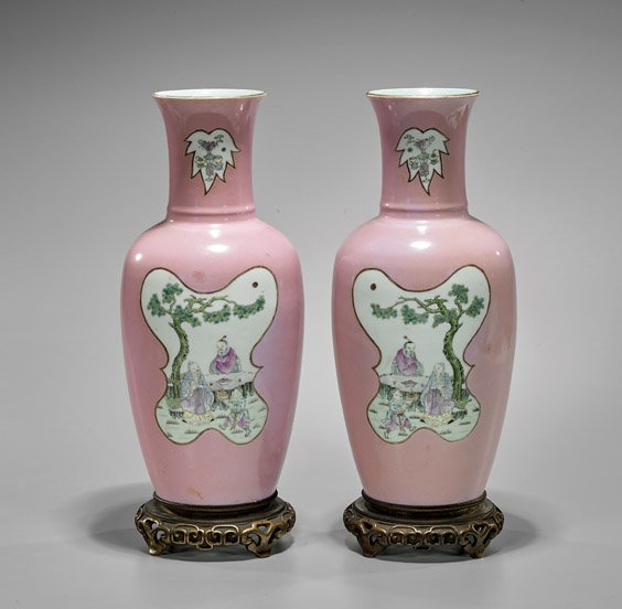 PAIR ANTIQUE FAMILLE ROSE PORCELAIN VASES (1 of 2)